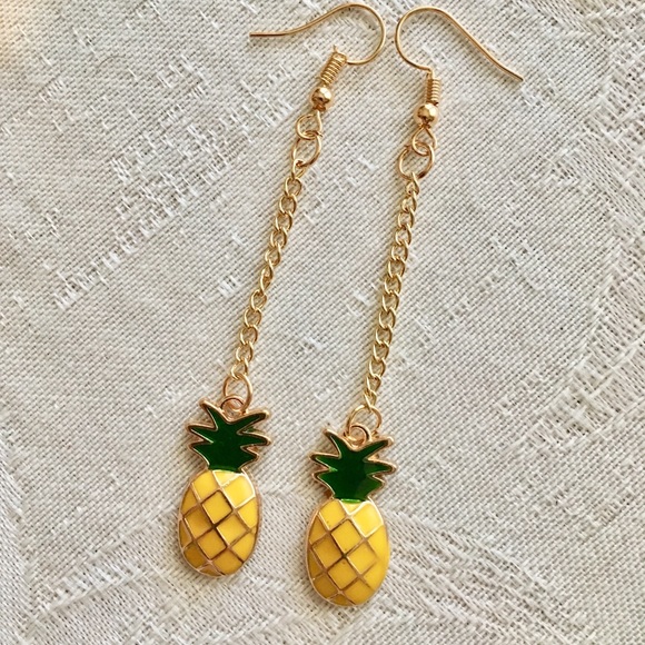 Boutique Jewelry - Pineapple Chain long Earrings